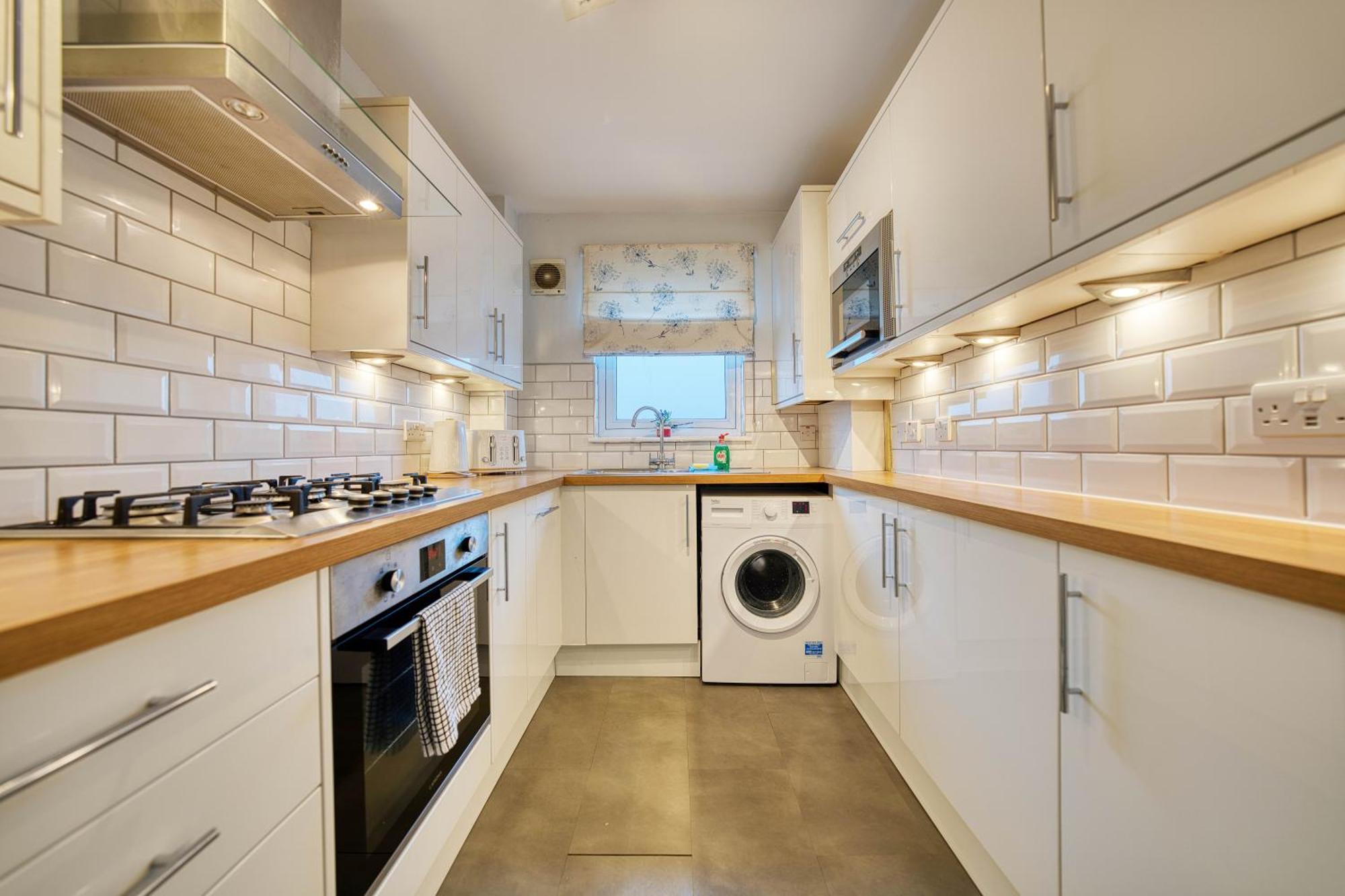 Modern 2 Bed Flat With Free Parking Apartment Glasgow Bagian luar foto