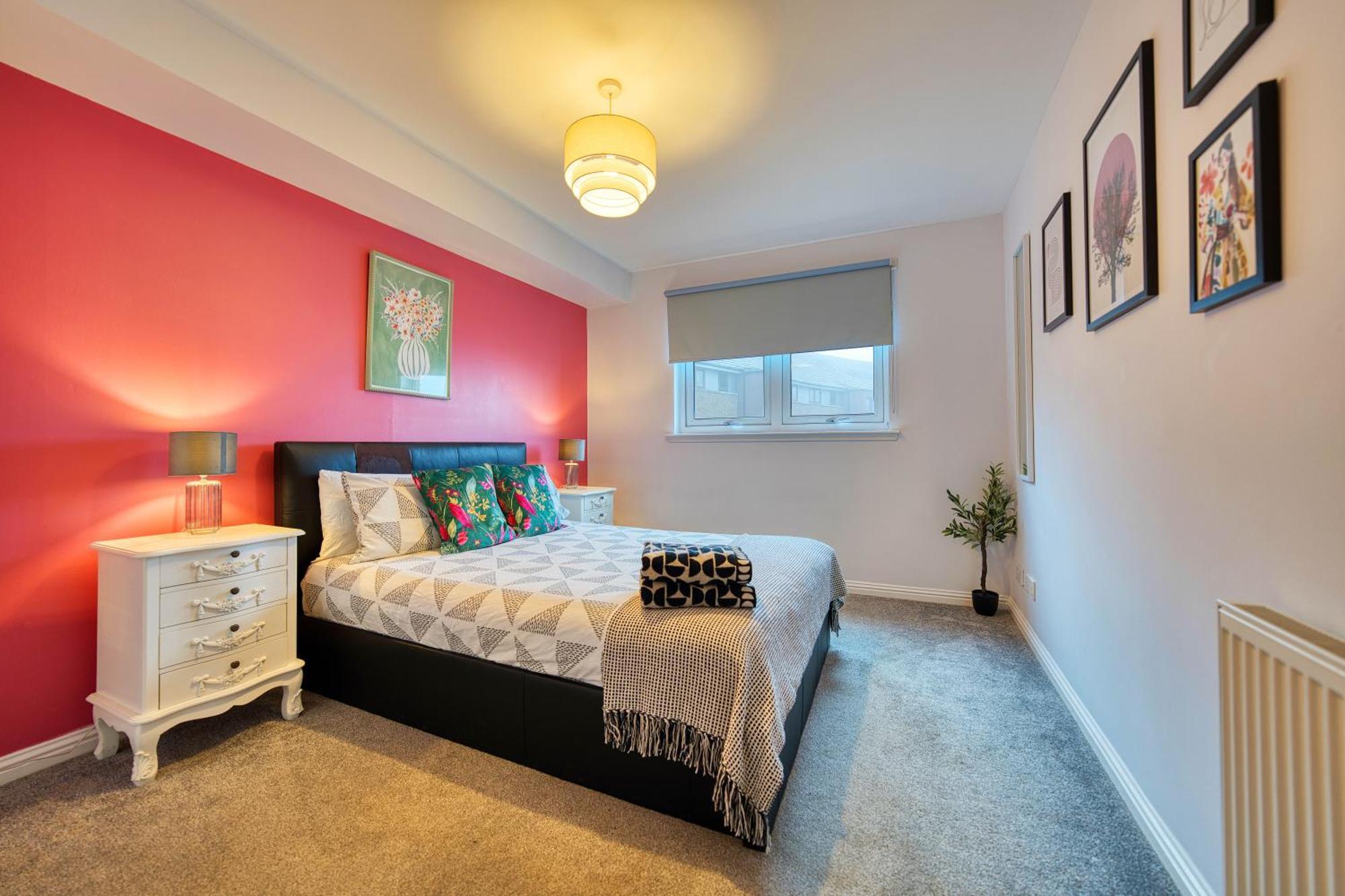 Modern 2 Bed Flat With Free Parking Apartment Glasgow Bagian luar foto
