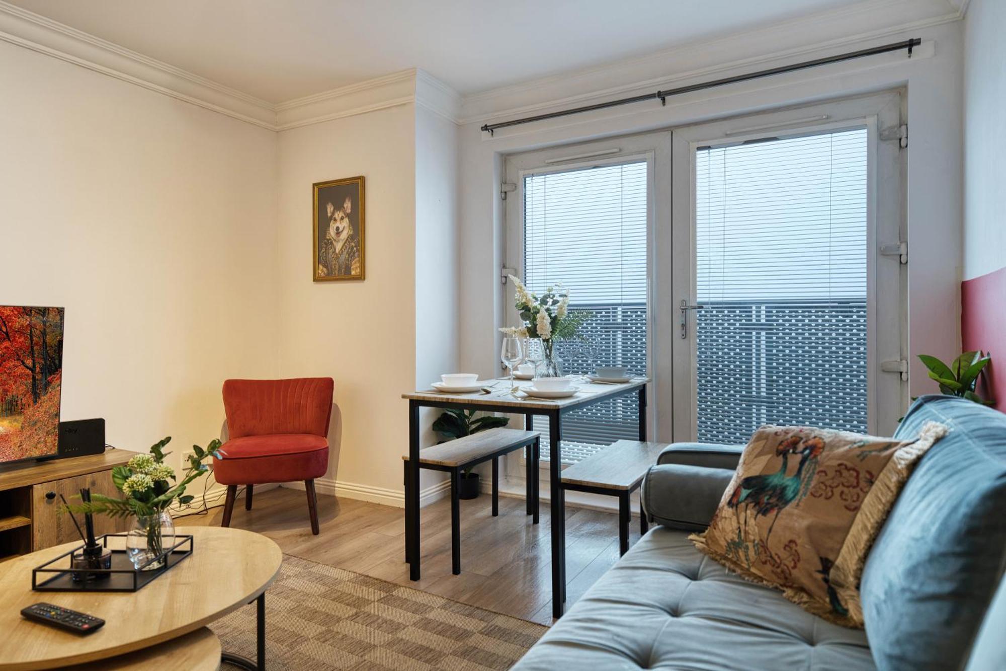 Modern 2 Bed Flat With Free Parking Apartment Glasgow Bagian luar foto